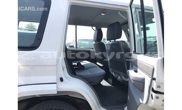 Buy Import Toyota Land Cruiser White Car in Import - Dubai in Batken Buy Import Toyota Land Cruiser White Car in Import - Dubai in Batken