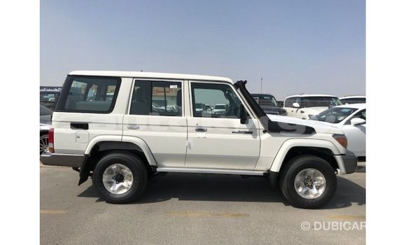 Buy Import Toyota Land Cruiser White Car in Import - Dubai in Batken Buy Import Toyota Land Cruiser White Car in Import - Dubai in Batken
