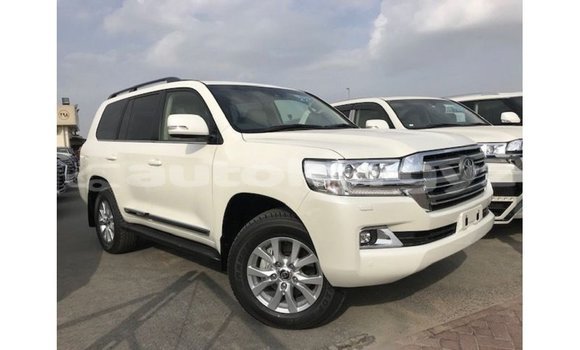 Buy Import Toyota Land Cruiser White Car in Import - Dubai in Batken Buy Import Toyota Land Cruiser White Car in Import - Dubai in Batken
