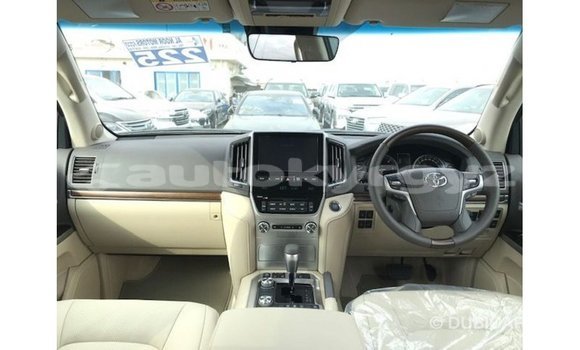 Buy Import Toyota Land Cruiser White Car in Import - Dubai in Batken Buy Import Toyota Land Cruiser White Car in Import - Dubai in Batken