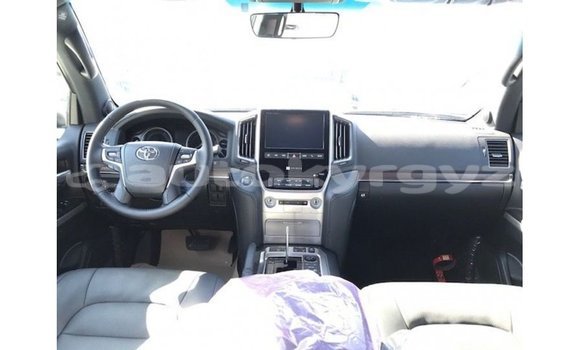 Buy Import Toyota Land Cruiser White Car in Import - Dubai in Batken Buy Import Toyota Land Cruiser White Car in Import - Dubai in Batken