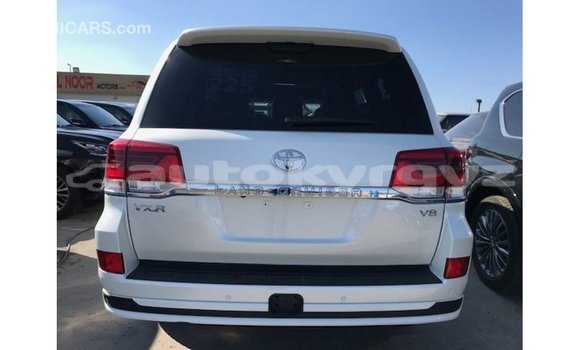 Buy Import Toyota Land Cruiser White Car in Import - Dubai in Batken Buy Import Toyota Land Cruiser White Car in Import - Dubai in Batken