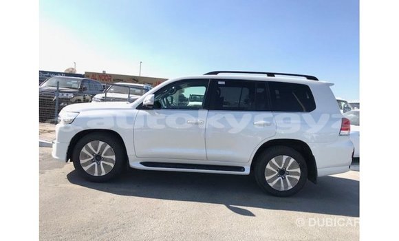 Buy Import Toyota Land Cruiser White Car in Import - Dubai in Batken Buy Import Toyota Land Cruiser White Car in Import - Dubai in Batken