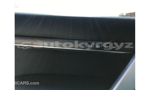 Buy Import Toyota Land Cruiser White Car in Import - Dubai in Batken Buy Import Toyota Land Cruiser White Car in Import - Dubai in Batken