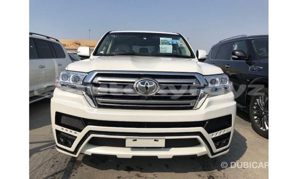 Buy Import Toyota Land Cruiser White Car in Import - Dubai in Batken Buy Import Toyota Land Cruiser White Car in Import - Dubai in Batken