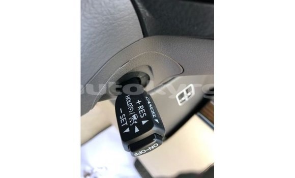 Buy Import Toyota Land Cruiser White Car in Import - Dubai in Batken Buy Import Toyota Land Cruiser White Car in Import - Dubai in Batken