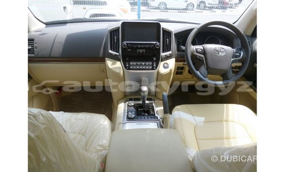 Buy Import Toyota Land Cruiser White Car in Import - Dubai in Batken Buy Import Toyota Land Cruiser White Car in Import - Dubai in Batken