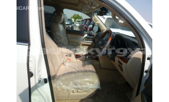Buy Import Toyota Land Cruiser White Car in Import - Dubai in Batken Buy Import Toyota Land Cruiser White Car in Import - Dubai in Batken