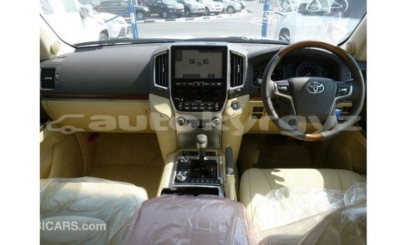Buy Import Toyota Land Cruiser White Car in Import - Dubai in Batken Buy Import Toyota Land Cruiser White Car in Import - Dubai in Batken