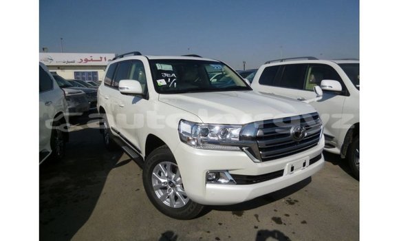 Buy Import Toyota Land Cruiser White Car in Import - Dubai in Batken Buy Import Toyota Land Cruiser White Car in Import - Dubai in Batken