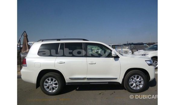 Buy Import Toyota Land Cruiser White Car in Import - Dubai in Batken Buy Import Toyota Land Cruiser White Car in Import - Dubai in Batken