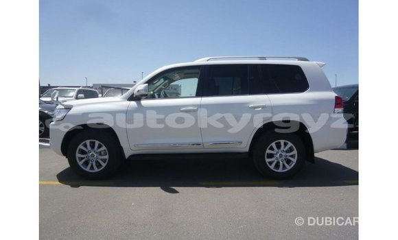 Buy Import Toyota Land Cruiser White Car in Import - Dubai in Batken Buy Import Toyota Land Cruiser White Car in Import - Dubai in Batken