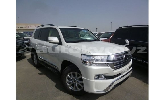 Buy Import Toyota Land Cruiser White Car in Import - Dubai in Batken Buy Import Toyota Land Cruiser White Car in Import - Dubai in Batken