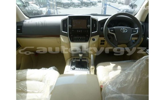 Buy Import Toyota Land Cruiser White Car in Import - Dubai in Batken Buy Import Toyota Land Cruiser White Car in Import - Dubai in Batken