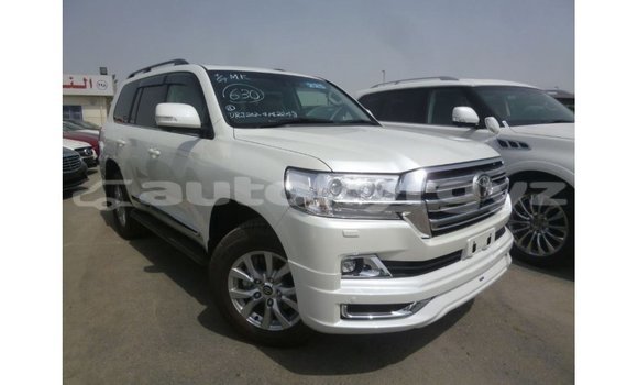 Buy Import Toyota Land Cruiser White Car in Import - Dubai in Batken Buy Import Toyota Land Cruiser White Car in Import - Dubai in Batken