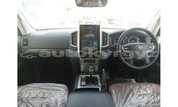 Buy Import Toyota Land Cruiser White Car in Import - Dubai in Batken Buy Import Toyota Land Cruiser White Car in Import - Dubai in Batken