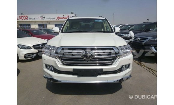 Buy Import Toyota Land Cruiser White Car in Import - Dubai in Batken Buy Import Toyota Land Cruiser White Car in Import - Dubai in Batken