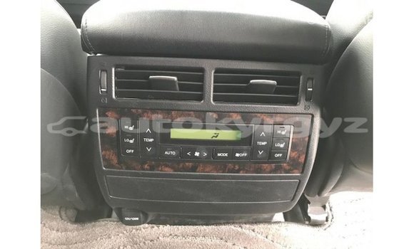 Buy Import Toyota Land Cruiser White Car in Import - Dubai in Batken Buy Import Toyota Land Cruiser White Car in Import - Dubai in Batken