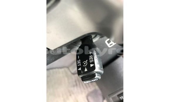 Buy Import Toyota Land Cruiser White Car in Import - Dubai in Batken Buy Import Toyota Land Cruiser White Car in Import - Dubai in Batken