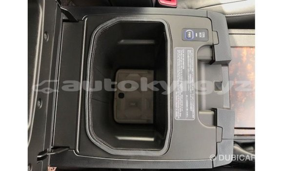 Buy Import Toyota Land Cruiser White Car in Import - Dubai in Batken Buy Import Toyota Land Cruiser White Car in Import - Dubai in Batken