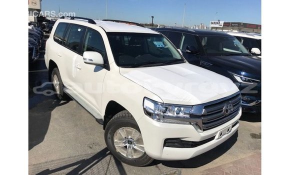 Buy Import Toyota Land Cruiser White Car in Import - Dubai in Batken Buy Import Toyota Land Cruiser White Car in Import - Dubai in Batken