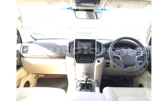 Buy Import Toyota Land Cruiser White Car in Import - Dubai in Batken Buy Import Toyota Land Cruiser White Car in Import - Dubai in Batken
