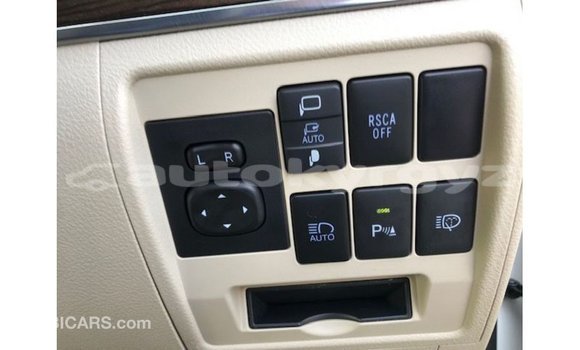 Buy Import Toyota Land Cruiser White Car in Import - Dubai in Batken Buy Import Toyota Land Cruiser White Car in Import - Dubai in Batken
