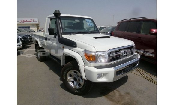 Buy Import Toyota Land Cruiser White Car in Import - Dubai in Batken Buy Import Toyota Land Cruiser White Car in Import - Dubai in Batken