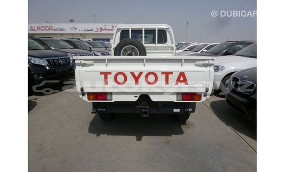 Buy Import Toyota Land Cruiser White Car in Import - Dubai in Batken Buy Import Toyota Land Cruiser White Car in Import - Dubai in Batken
