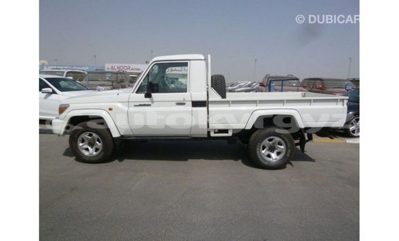 Buy Import Toyota Land Cruiser White Car in Import - Dubai in Batken Buy Import Toyota Land Cruiser White Car in Import - Dubai in Batken