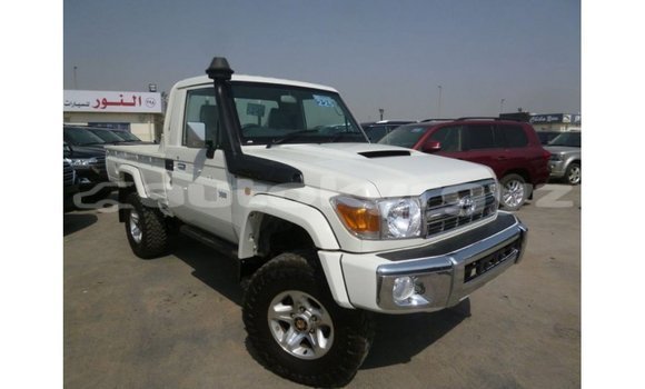 Buy Import Toyota Land Cruiser White Car in Import - Dubai in Batken Buy Import Toyota Land Cruiser White Car in Import - Dubai in Batken