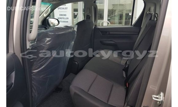 Buy Import Toyota Hilux Brown Car in Import - Dubai in Batken Buy Import Toyota Hilux Brown Car in Import - Dubai in Batken