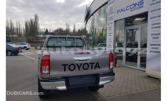 Buy Import Toyota Hilux Brown Car in Import - Dubai in Batken Buy Import Toyota Hilux Brown Car in Import - Dubai in Batken