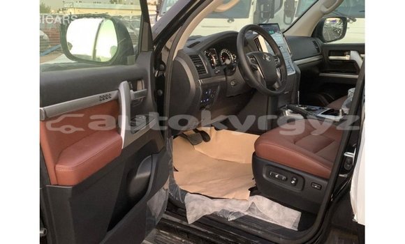 Buy Import Toyota Land Cruiser Black Car in Import - Dubai in Batken Buy Import Toyota Land Cruiser Black Car in Import - Dubai in Batken