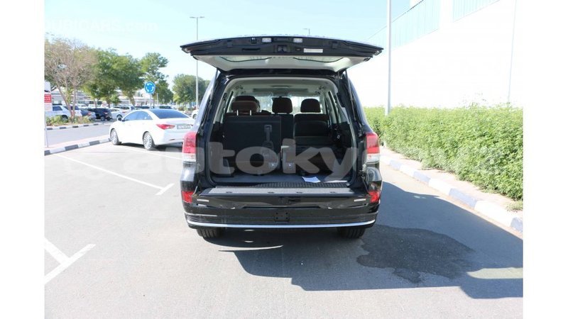 Big with watermark toyota land cruiser batken import dubai 3025