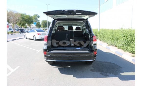 Buy Import Toyota Land Cruiser Black Car in Import - Dubai in Batken Buy Import Toyota Land Cruiser Black Car in Import - Dubai in Batken