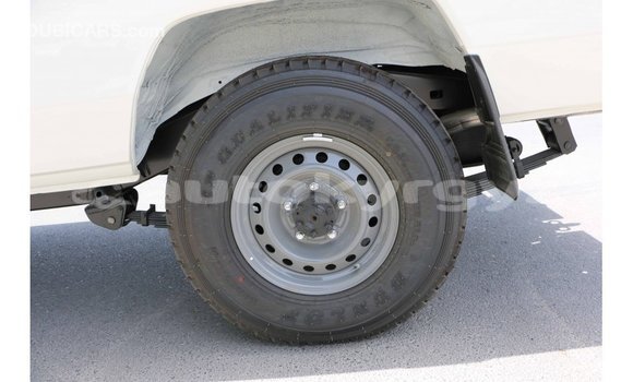 Buy Import Toyota Land Cruiser White Car in Import - Dubai in Batken Buy Import Toyota Land Cruiser White Car in Import - Dubai in Batken