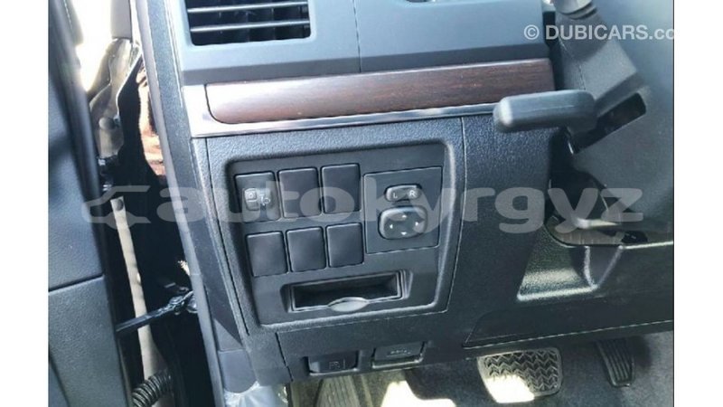 Big with watermark toyota land cruiser batken import dubai 3028