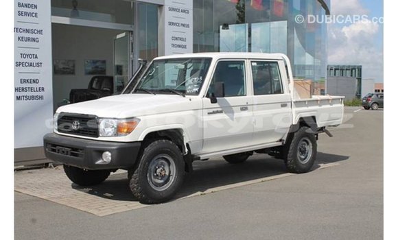 Buy Import Toyota Land Cruiser White Car in Import - Dubai in Batken Buy Import Toyota Land Cruiser White Car in Import - Dubai in Batken