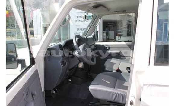 Buy Import Toyota Land Cruiser White Car in Import - Dubai in Batken Buy Import Toyota Land Cruiser White Car in Import - Dubai in Batken