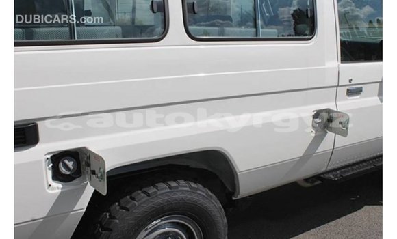 Buy Import Toyota Land Cruiser White Car in Import - Dubai in Batken Buy Import Toyota Land Cruiser White Car in Import - Dubai in Batken