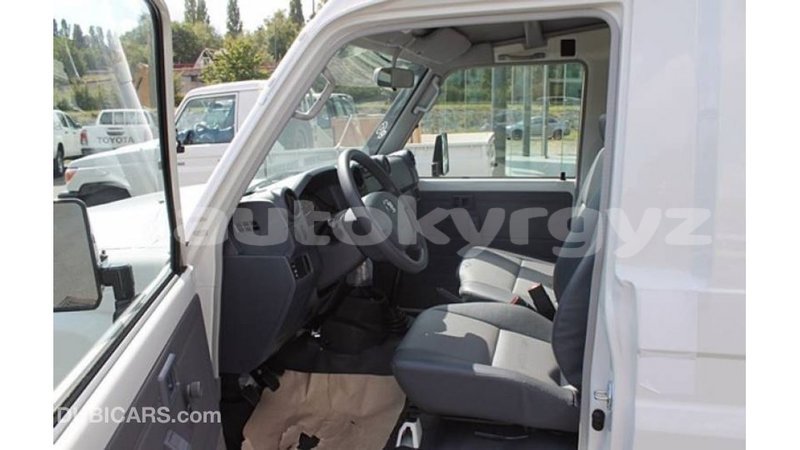 Big with watermark toyota land cruiser batken import dubai 3048