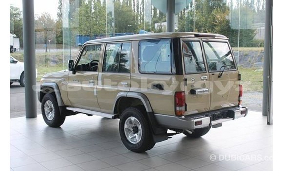 Buy Import Toyota Land Cruiser Beige Car in Import - Dubai in Batken Buy Import Toyota Land Cruiser Beige Car in Import - Dubai in Batken
