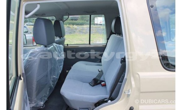 Buy Import Toyota Land Cruiser Beige Car in Import - Dubai in Batken Buy Import Toyota Land Cruiser Beige Car in Import - Dubai in Batken