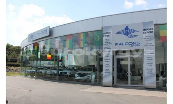 Buy Import Toyota Hilux White Car in Import - Dubai in Batken Buy Import Toyota Hilux White Car in Import - Dubai in Batken