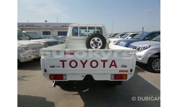 Buy Import Toyota Land Cruiser White Car in Import - Dubai in Batken Buy Import Toyota Land Cruiser White Car in Import - Dubai in Batken