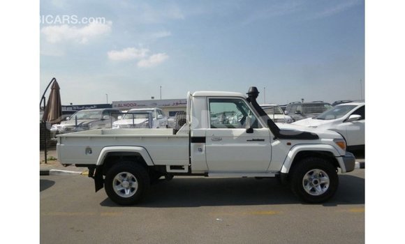 Buy Import Toyota Land Cruiser White Car in Import - Dubai in Batken Buy Import Toyota Land Cruiser White Car in Import - Dubai in Batken