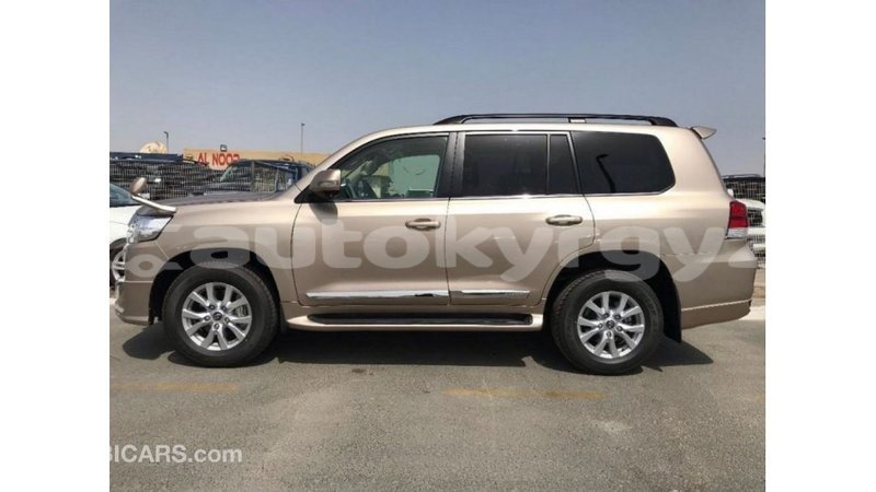 Big with watermark toyota land cruiser batken import dubai 3060