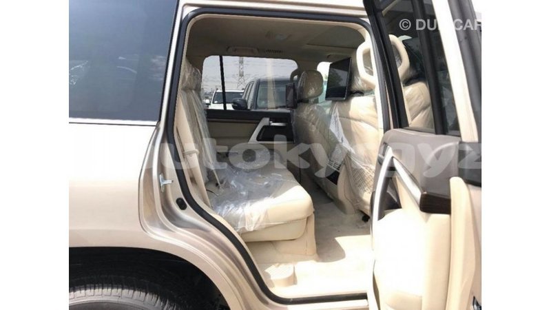 Big with watermark toyota land cruiser batken import dubai 3060
