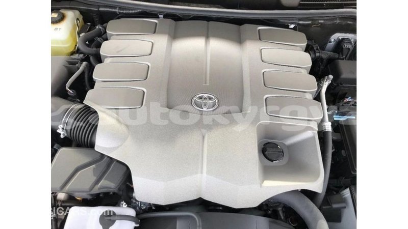 Big with watermark toyota land cruiser batken import dubai 3060